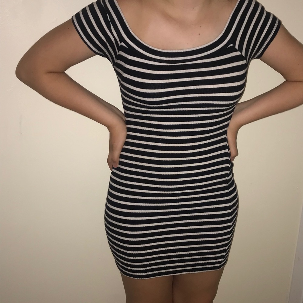 Short stretchy striped dress!